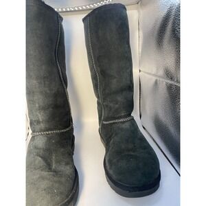 UGG Boots Size 9 Black Tall gently used